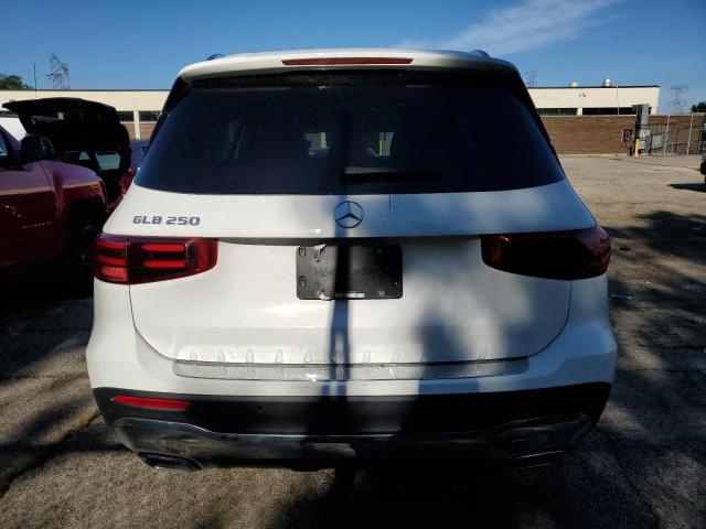  MERCEDES-BENZ GLB-CLASS 2024 White