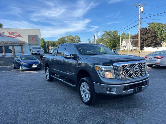 Пикапы NISSAN TITAN 2016 Серый
