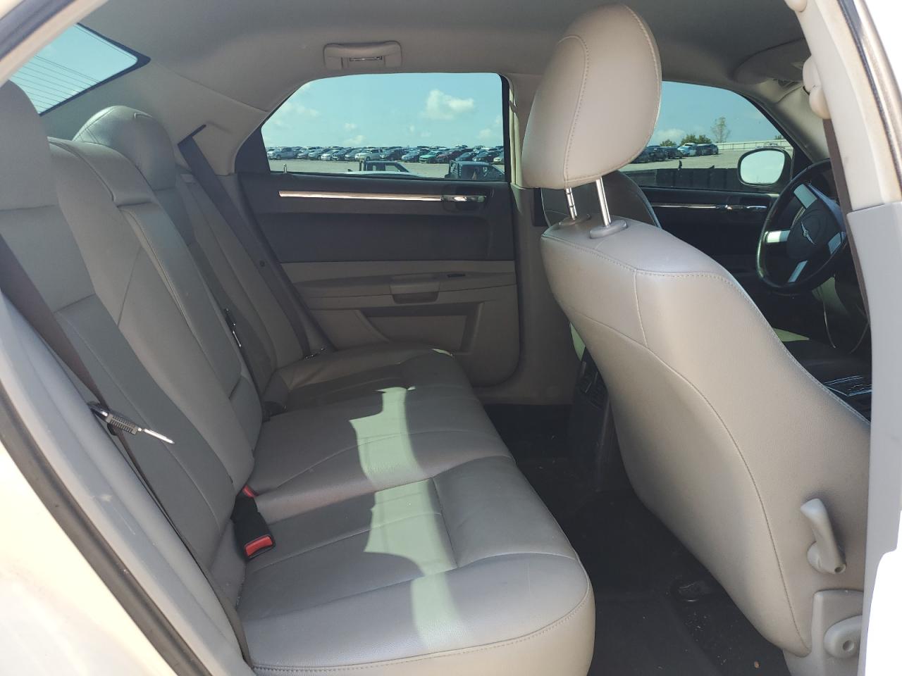 2006 Chrysler 300 Touring VIN: 2C3KA53G06H138416 Lot: 68935465