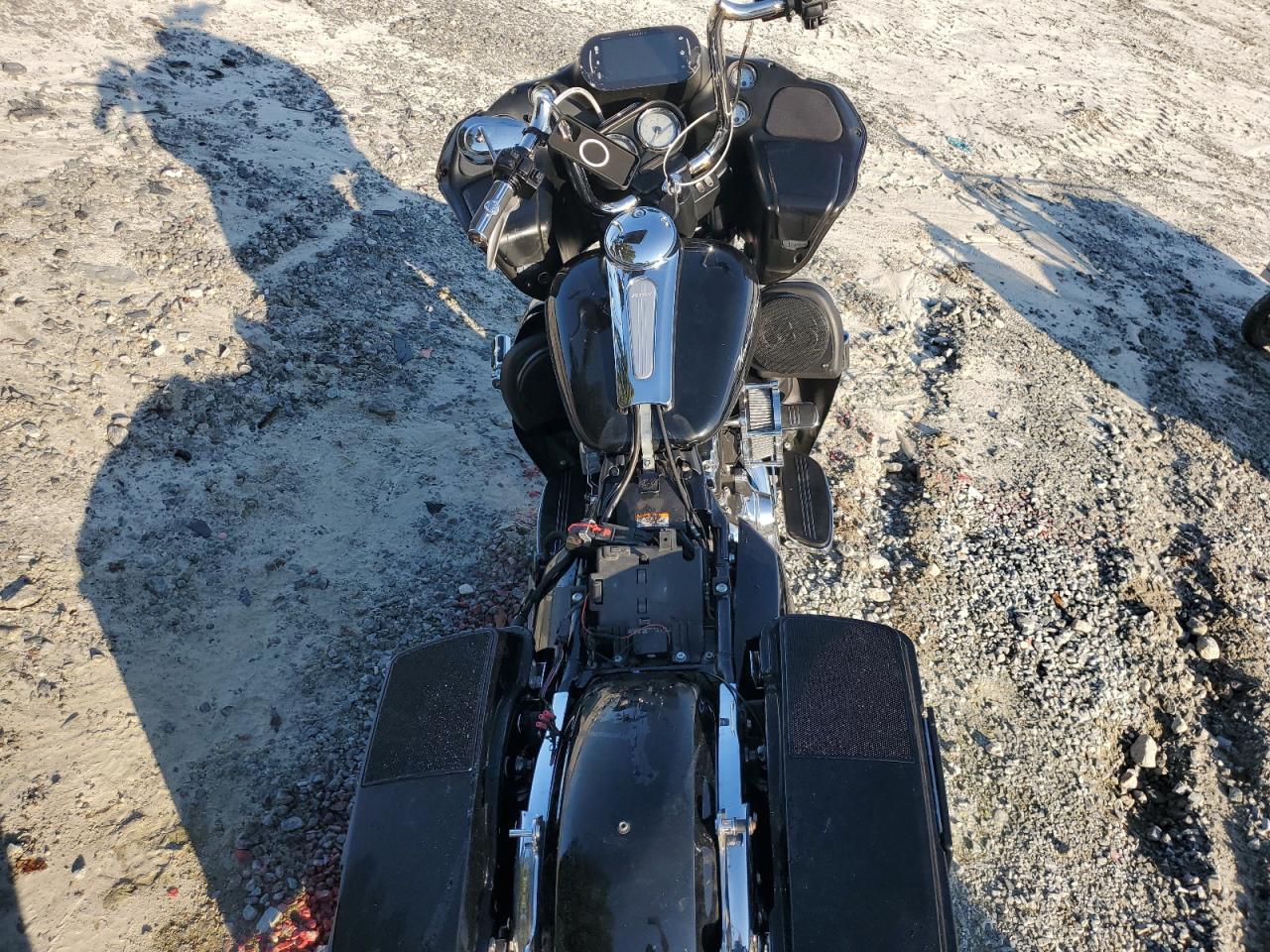 2012 Harley-Davidson Fltrx Road Glide Custom VIN: 1HD1KHM16CB681238 Lot: 69385075