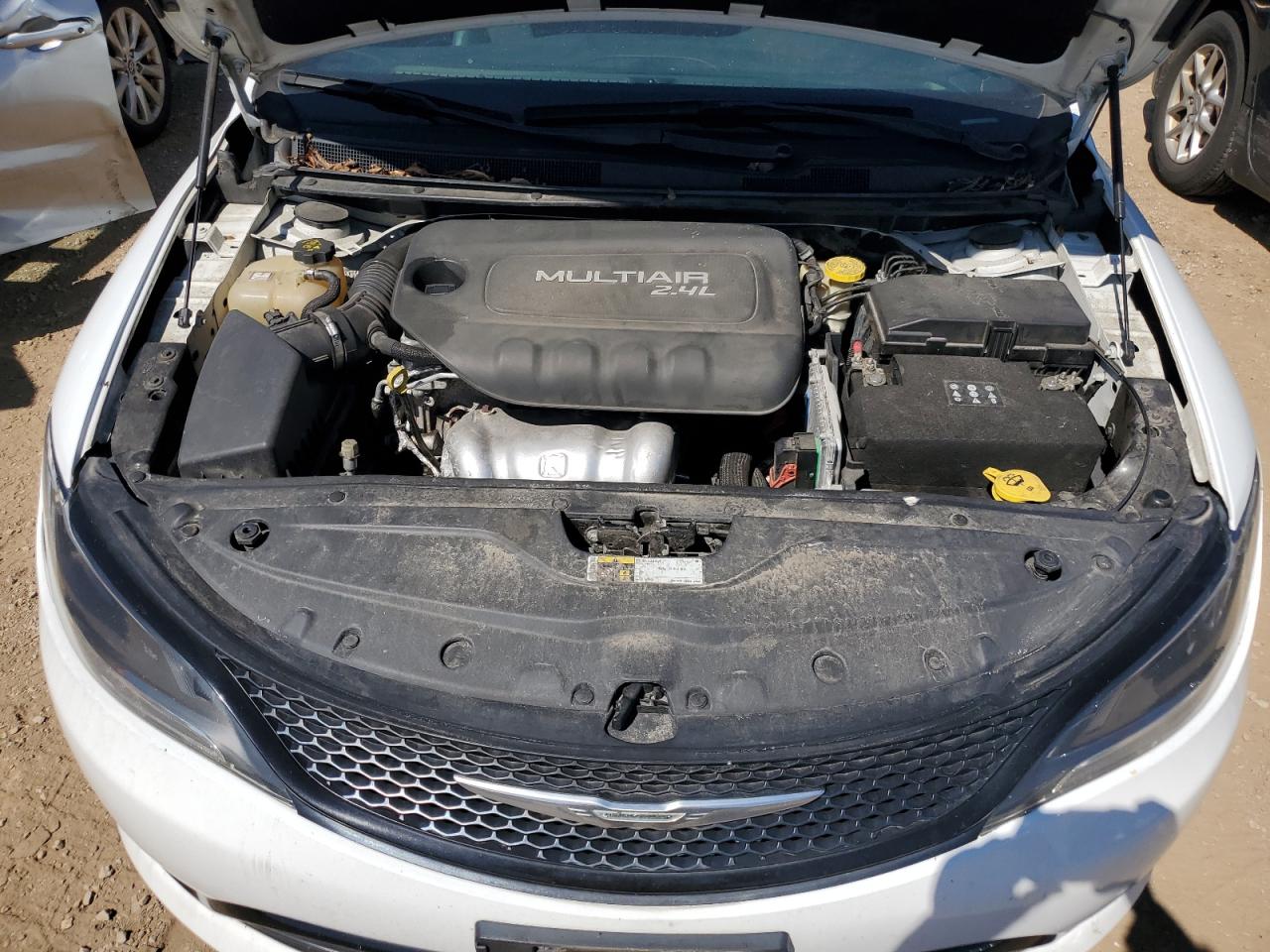 2015 Chrysler 200 S VIN: 1C3CCCBB0FN658776 Lot: 81505365