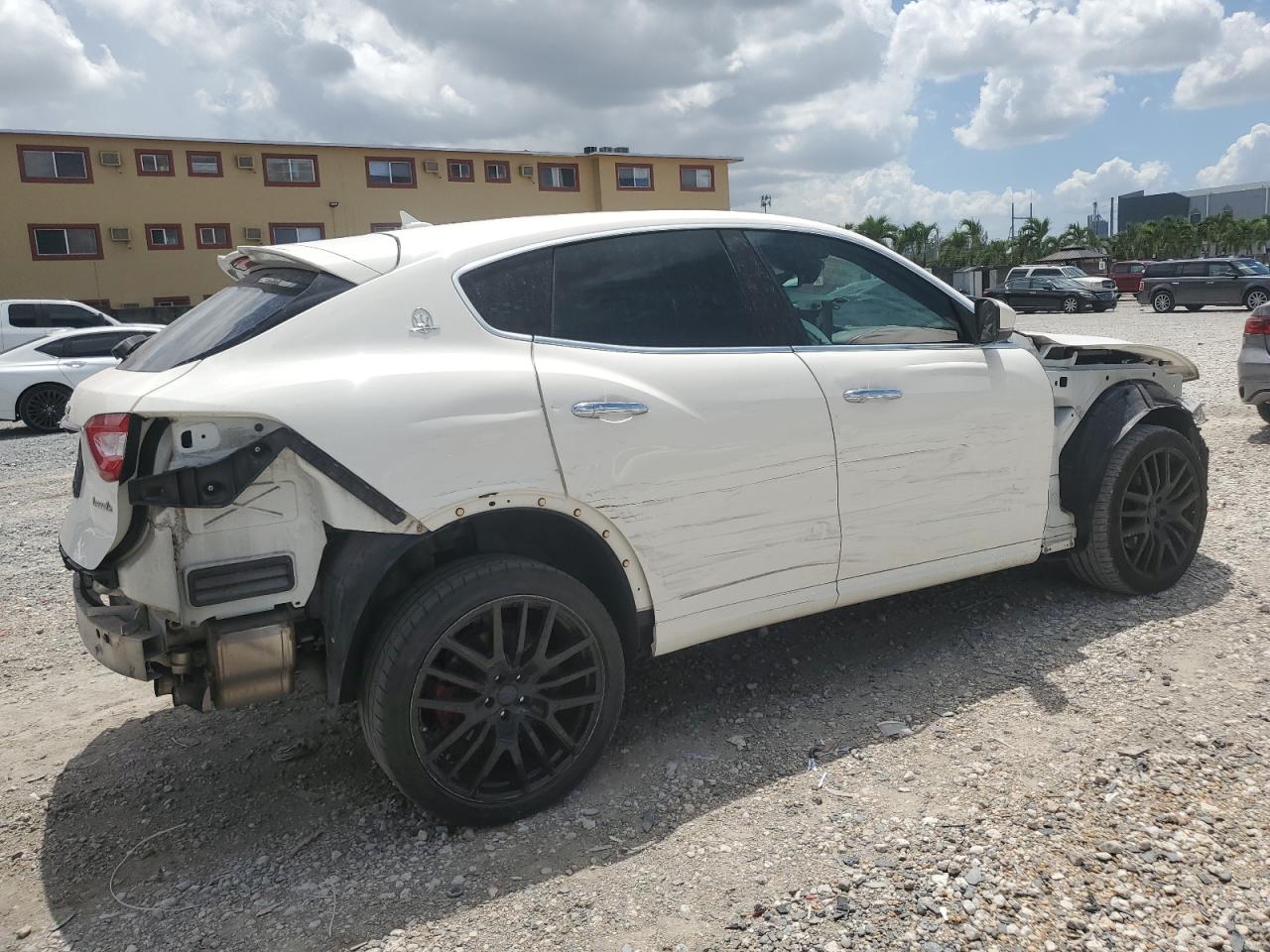 2019 Maserati Levante Sport white null gas ZN661XUS8KX314905 photo #4