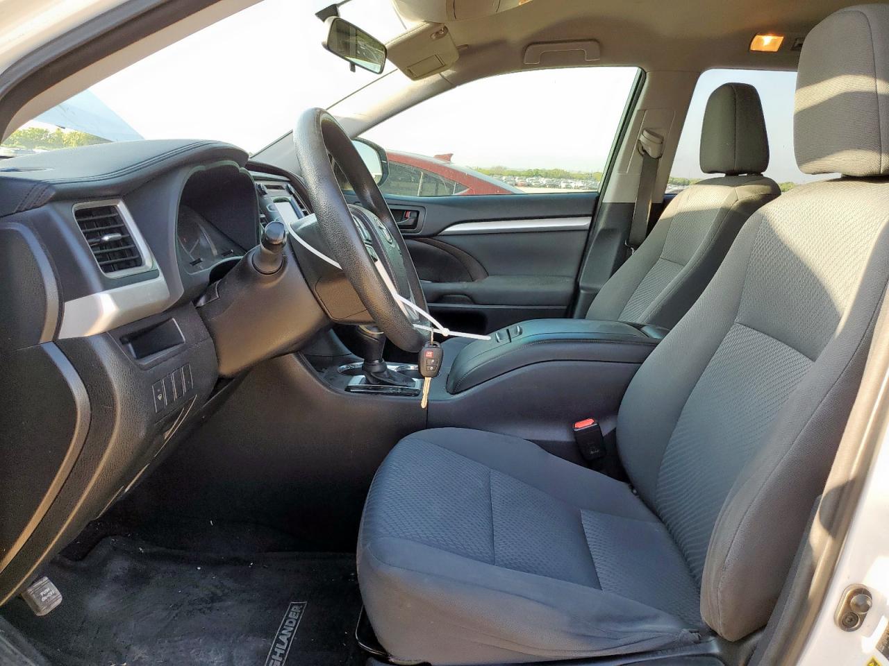 2015 Toyota Highlander Le VIN: 5TDZARFH0FS011141 Lot: 67835395