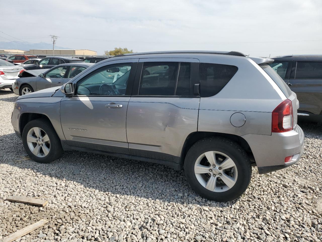 2016 Jeep Compass Latitude silver null gas 1C4NJDEB6GD733399 photo #3