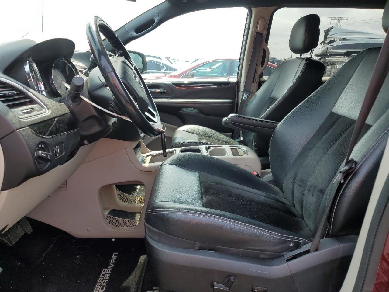 2017 Dodge Grand Caravan Sxt VIN: 2C4RDGCG8HR813357 Lot: 69192135