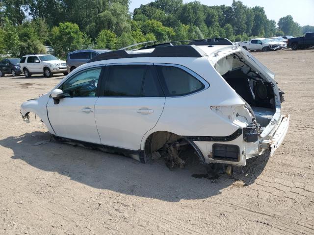  SUBARU OUTBACK 2015 White