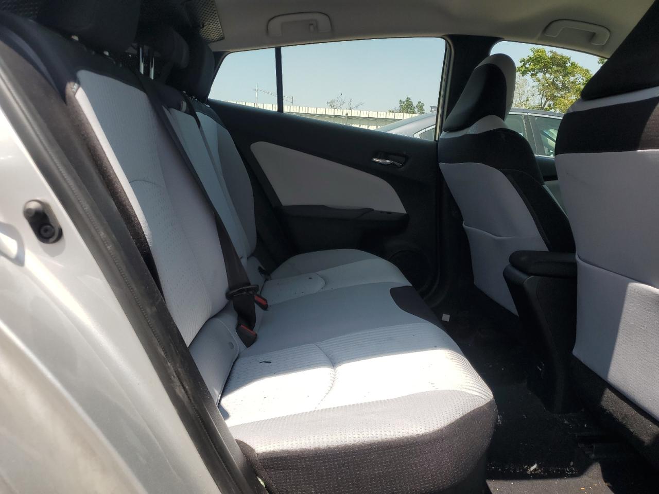 2018 Toyota Prius VIN: JTDKARFU4J3067625 Lot: 67604465