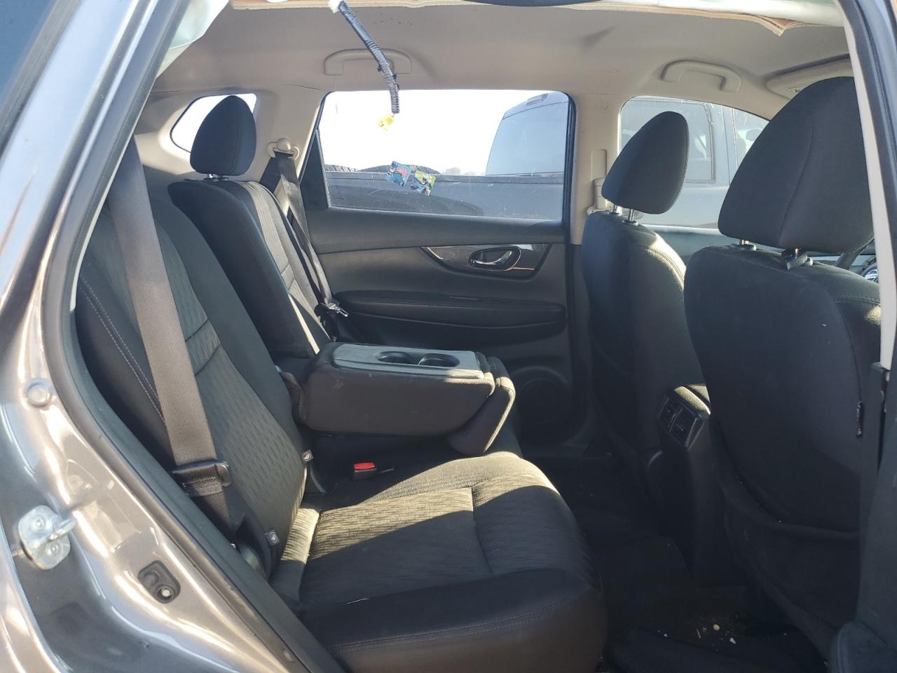 2017 Nissan Rogue S VIN: 5N1AT2MT1HC745888 Lot: 68896115