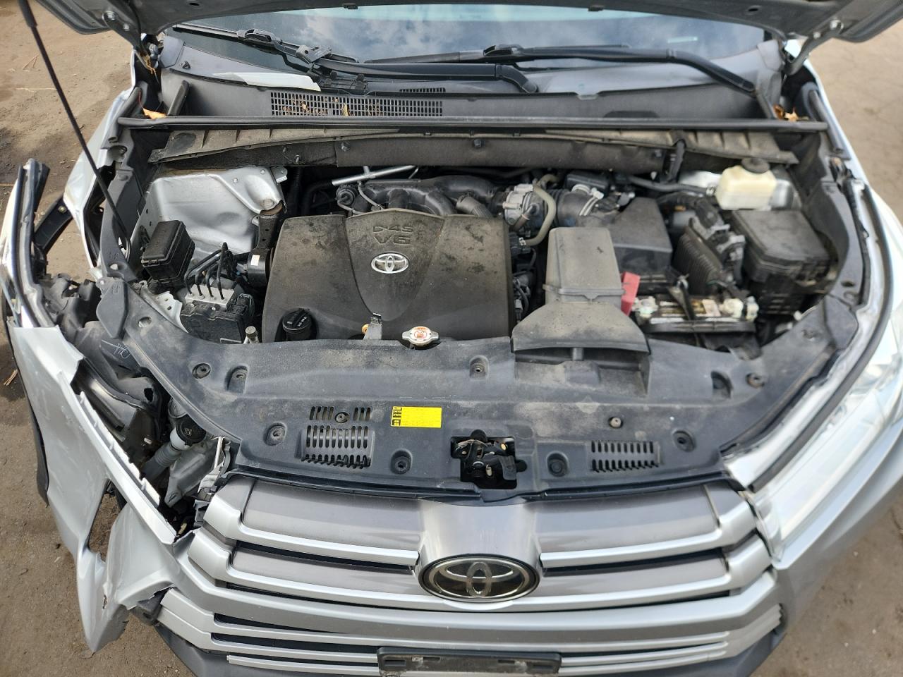 2017 Toyota Highlander Se VIN: 5TDJZRFH9HS472900 Lot: 70268085