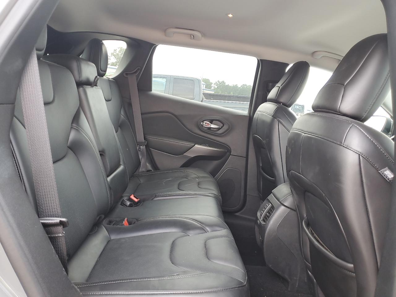 2021 Jeep Cherokee Latitude Lux VIN: 1C4PJLMX2MD150324 Lot: 67184405