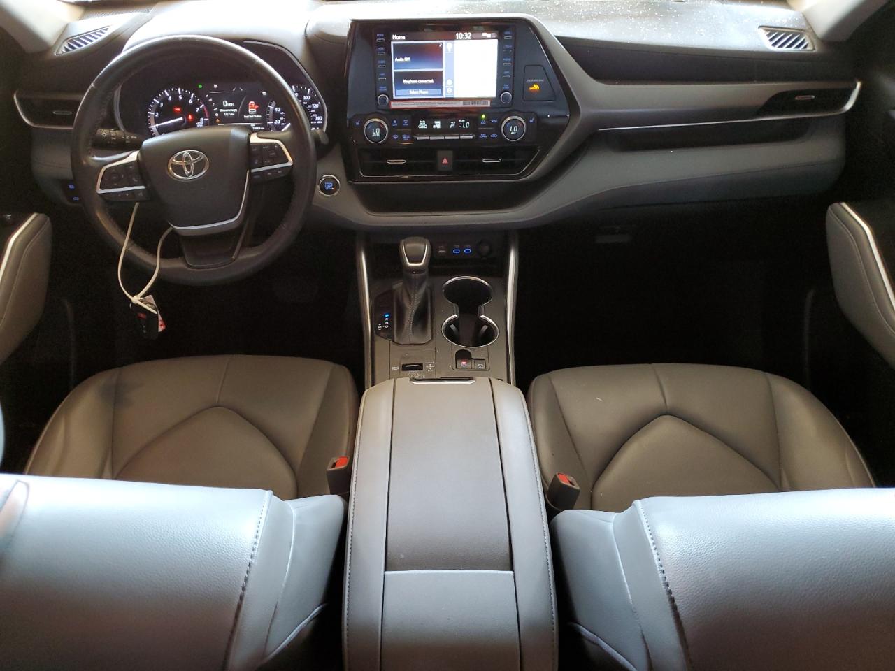 2022 Toyota Highlander Xle VIN: 5TDHZRAH7NS136034 Lot: 68118095