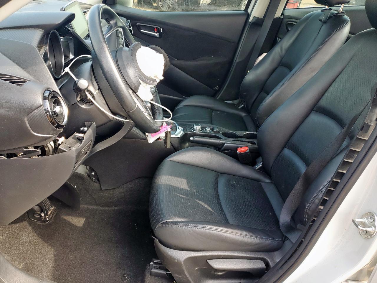 2019 Toyota Yaris L VIN: 3MYDLBYV7KY503233 Lot: 69970415