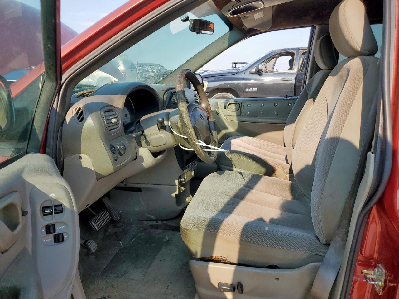 2004 Dodge Caravan Sxt VIN: 1D4GP45R84B576599 Lot: 70283435