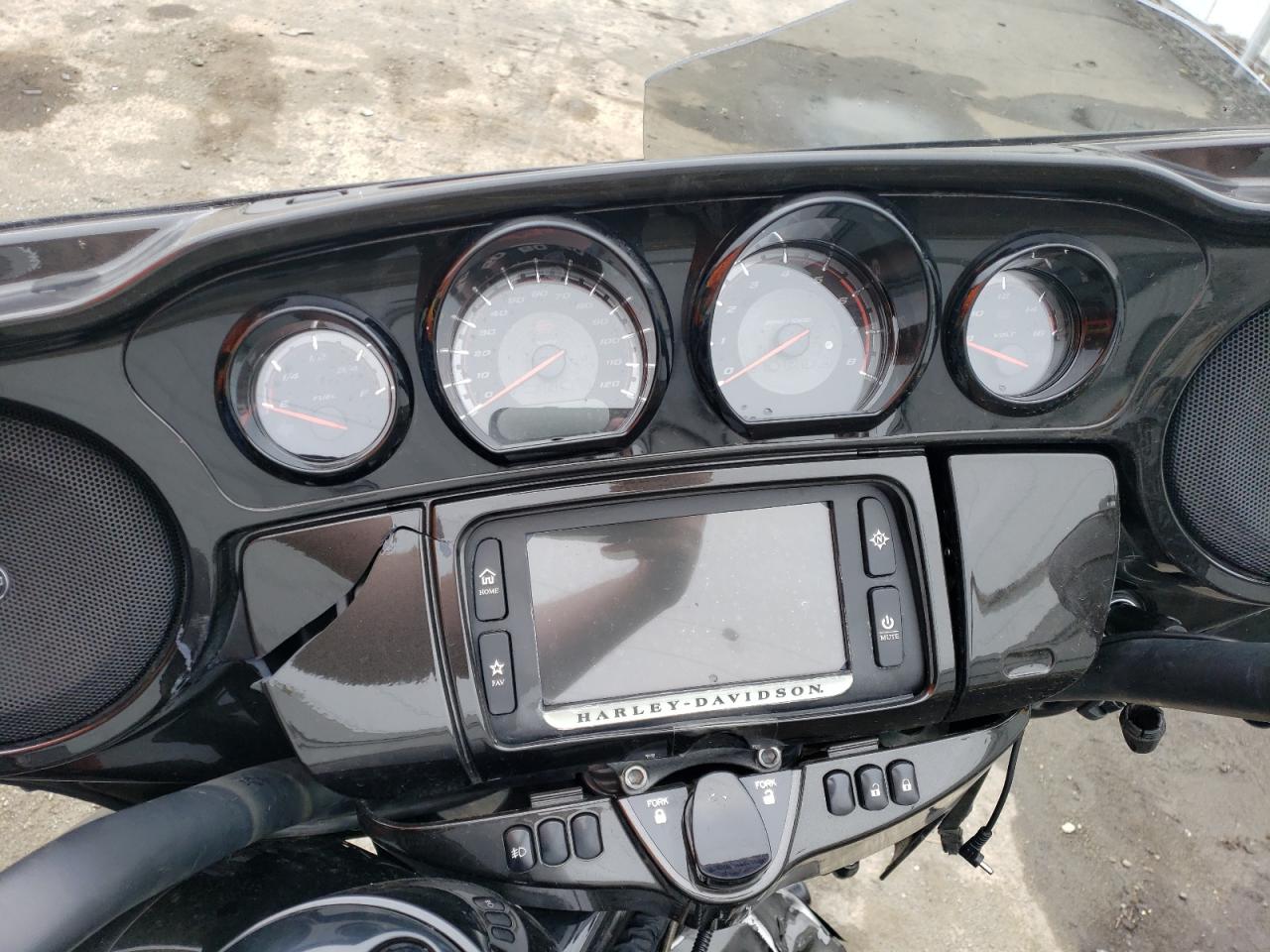 2018 Harley-Davidson Flhtkse Cvo Limited VIN: 1HD1TEH14JB951621 Lot: 69128575