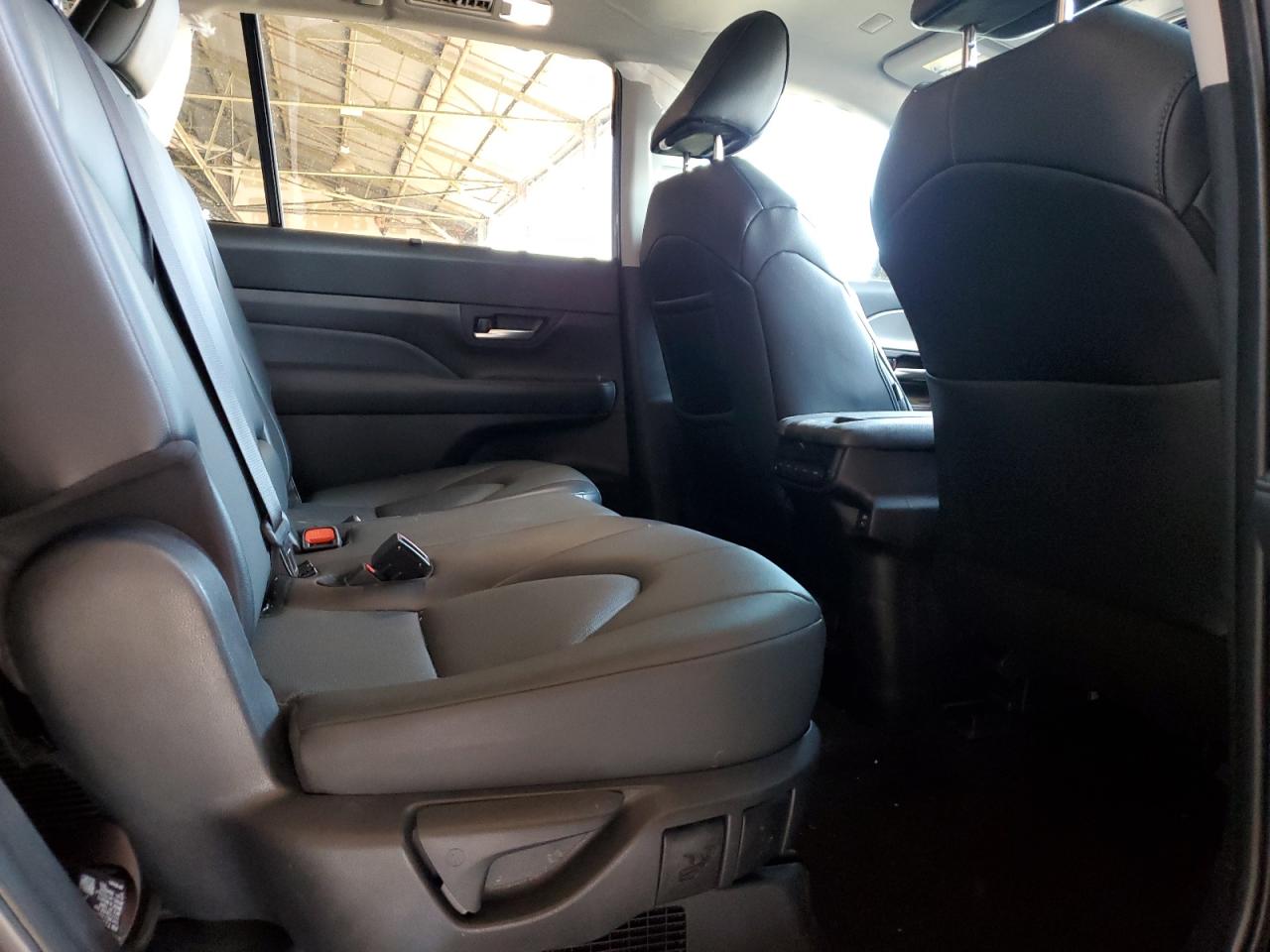 2025 Toyota Grand Highlander Le VIN: 5TDACAB58SS041972 Lot: 67407755