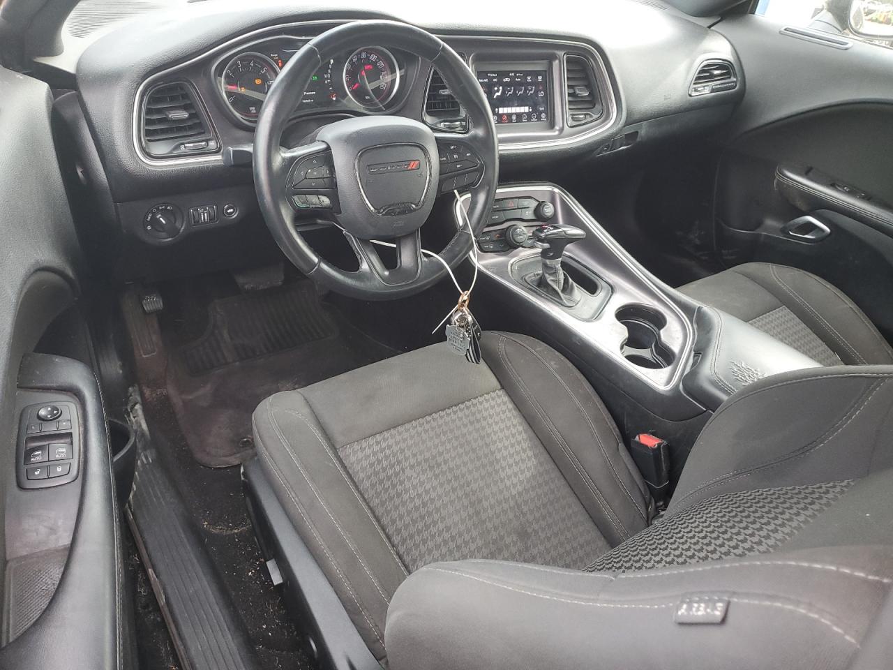 2018 Dodge Challenger Sxt VIN: 2C3CDZAG7JH328261 Lot: 68503245