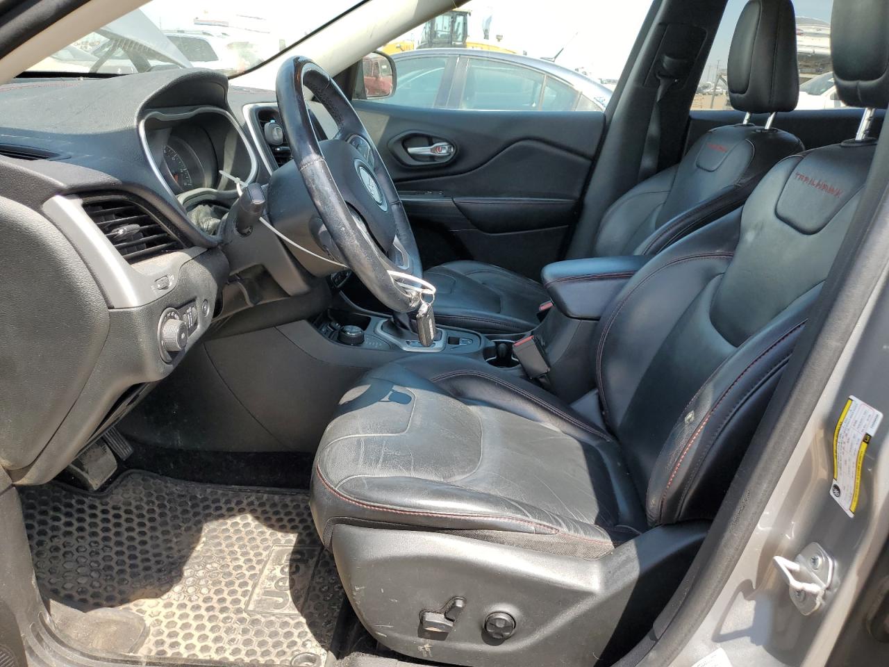 2015 Jeep Cherokee Trailhawk VIN: 1C4PJMBS8FW598586 Lot: 69026945