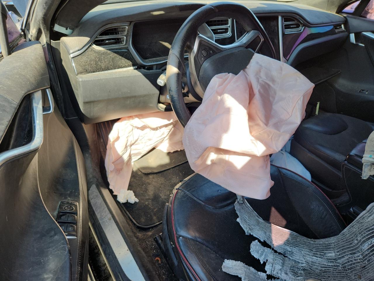 2014 Tesla Model S VIN: 5YJSA1H29EFP63791 Lot: 69786785