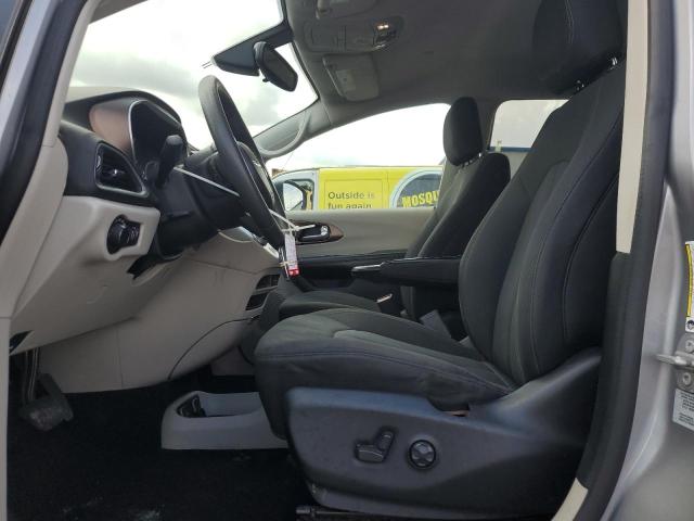  CHRYSLER PACIFICA 2017 Silver
