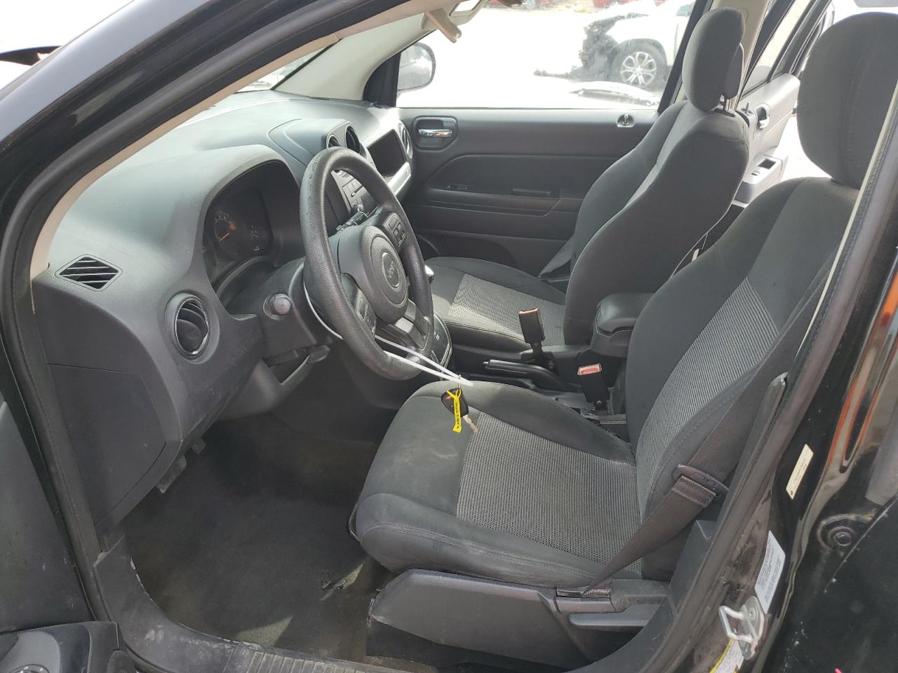 2016 Jeep Compass Sport VIN: 1C4NJDBB6GD645876 Lot: 70663365