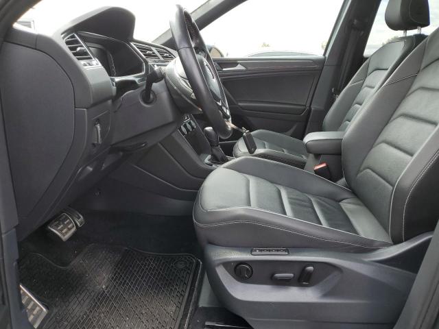  VOLKSWAGEN TIGUAN 2021 Серебристый