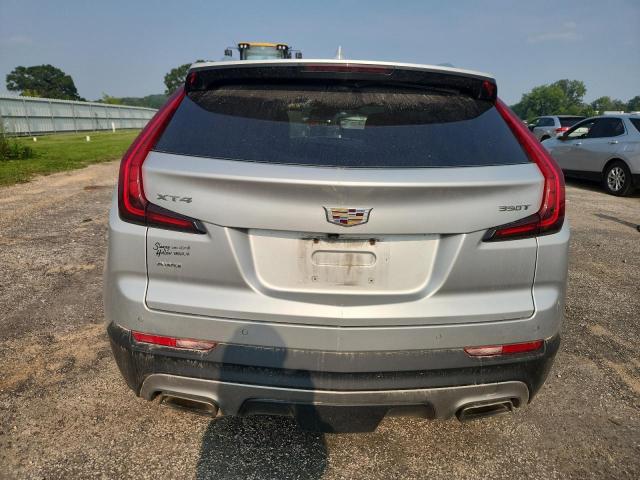  CADILLAC XT4 2020 Srebrny