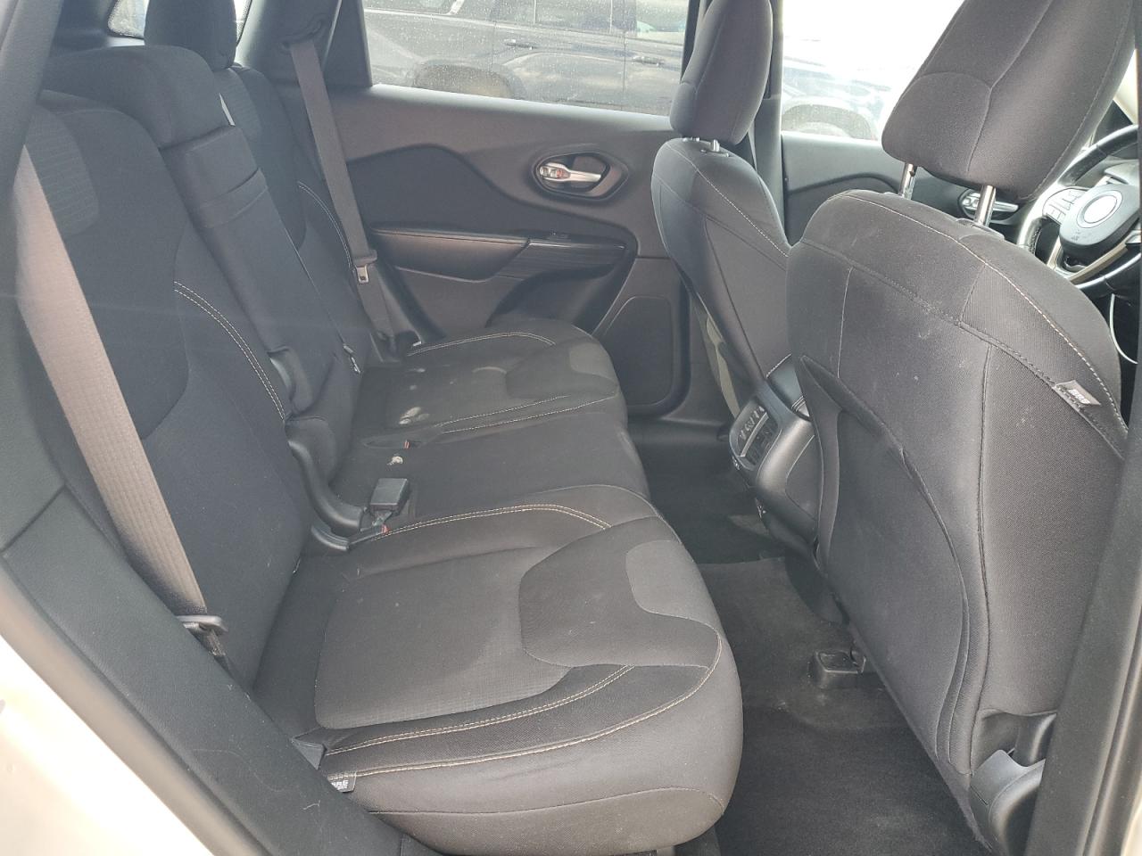 2015 Jeep Cherokee Latitude VIN: 1C4PJMCB6FW714706 Lot: 67804135