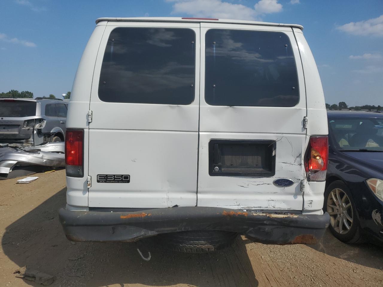 2003 Ford Econoline E350 Super Duty Wagon VIN: 1FBSS31L43HB81126 Lot: 68665665