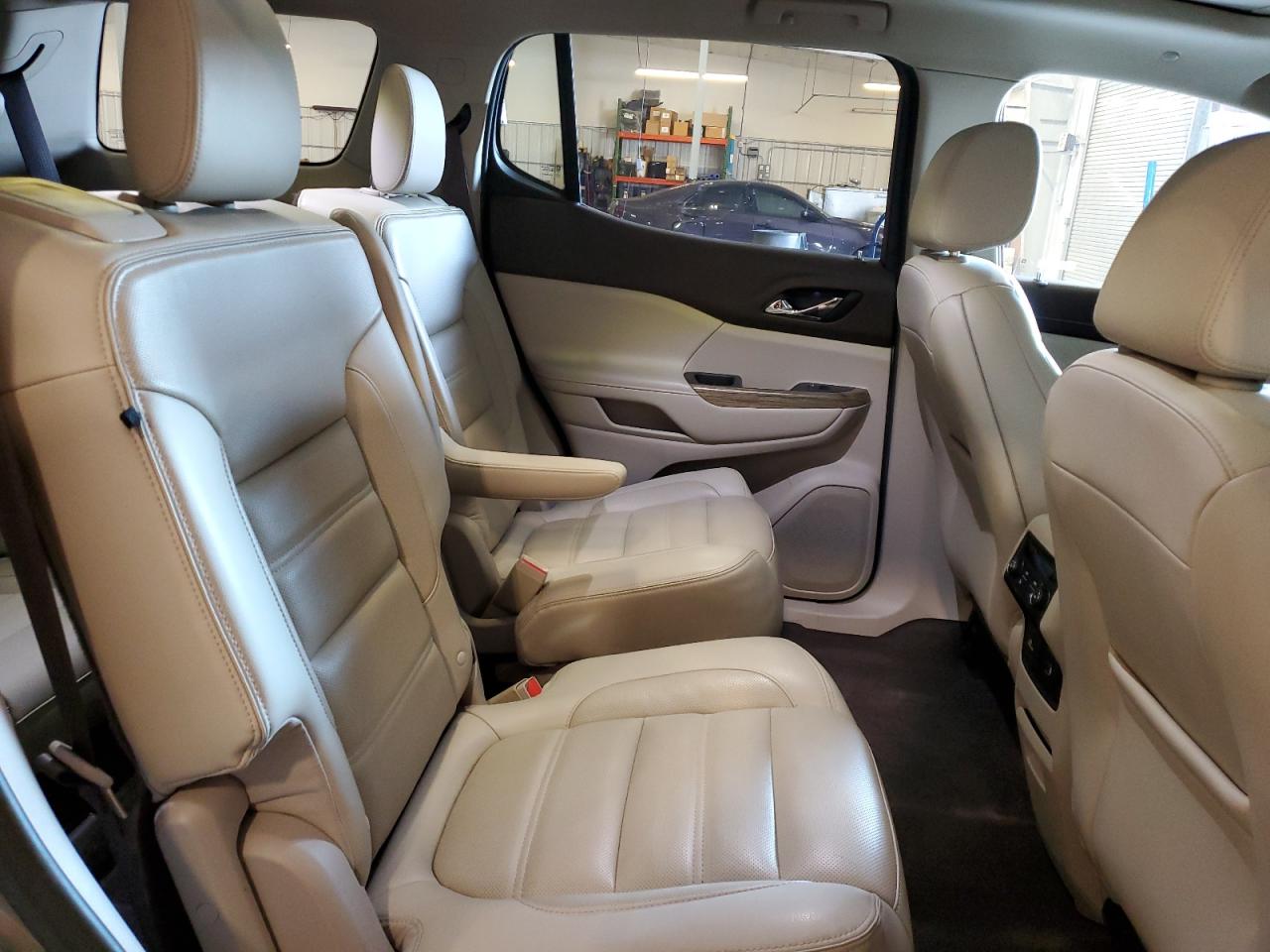 2019 GMC Acadia Denali VIN: 1GKKNXLS1KZ165140 Lot: 68721835