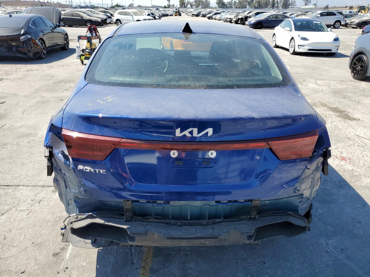 3KPF24AD2NE435887 2022 Kia Forte Fe