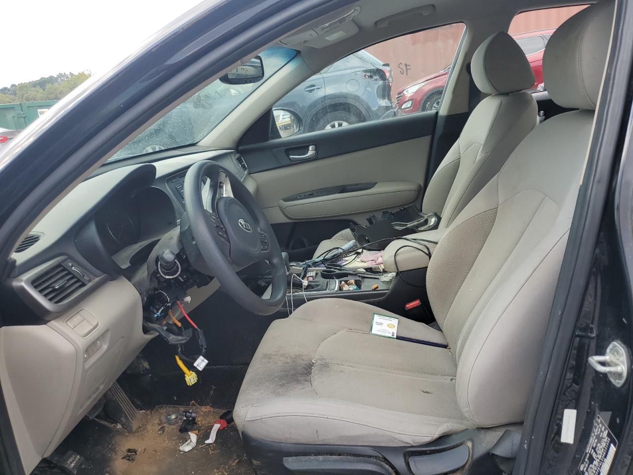 2017 Kia Optima Lx VIN: 5XXGT4L33HG151556 Lot: 69686635