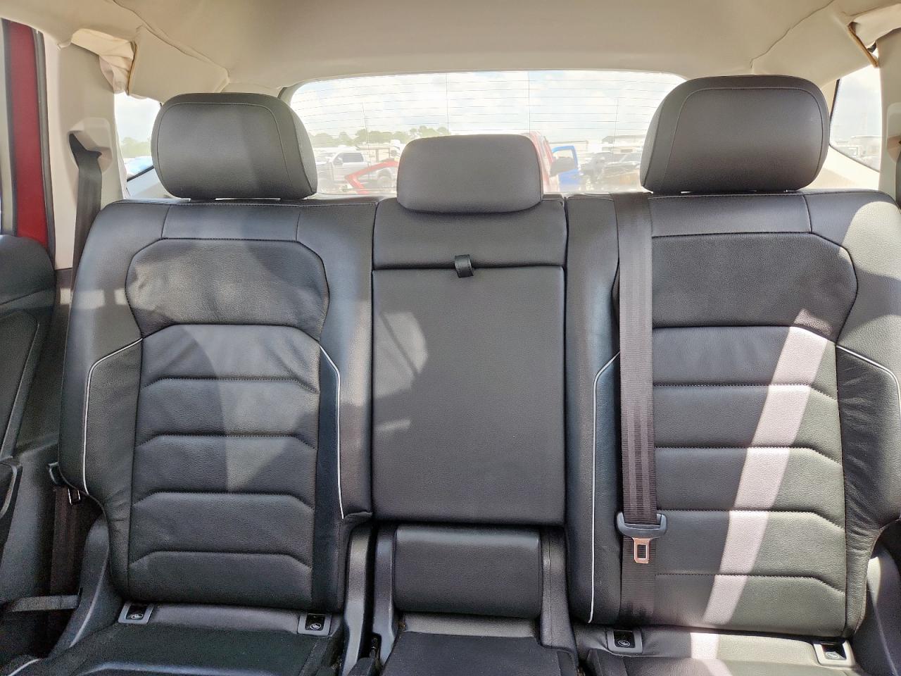 2019 Volkswagen Tiguan Sel Premium VIN: 3VV4B7AX3KM121901 Lot: 70110015