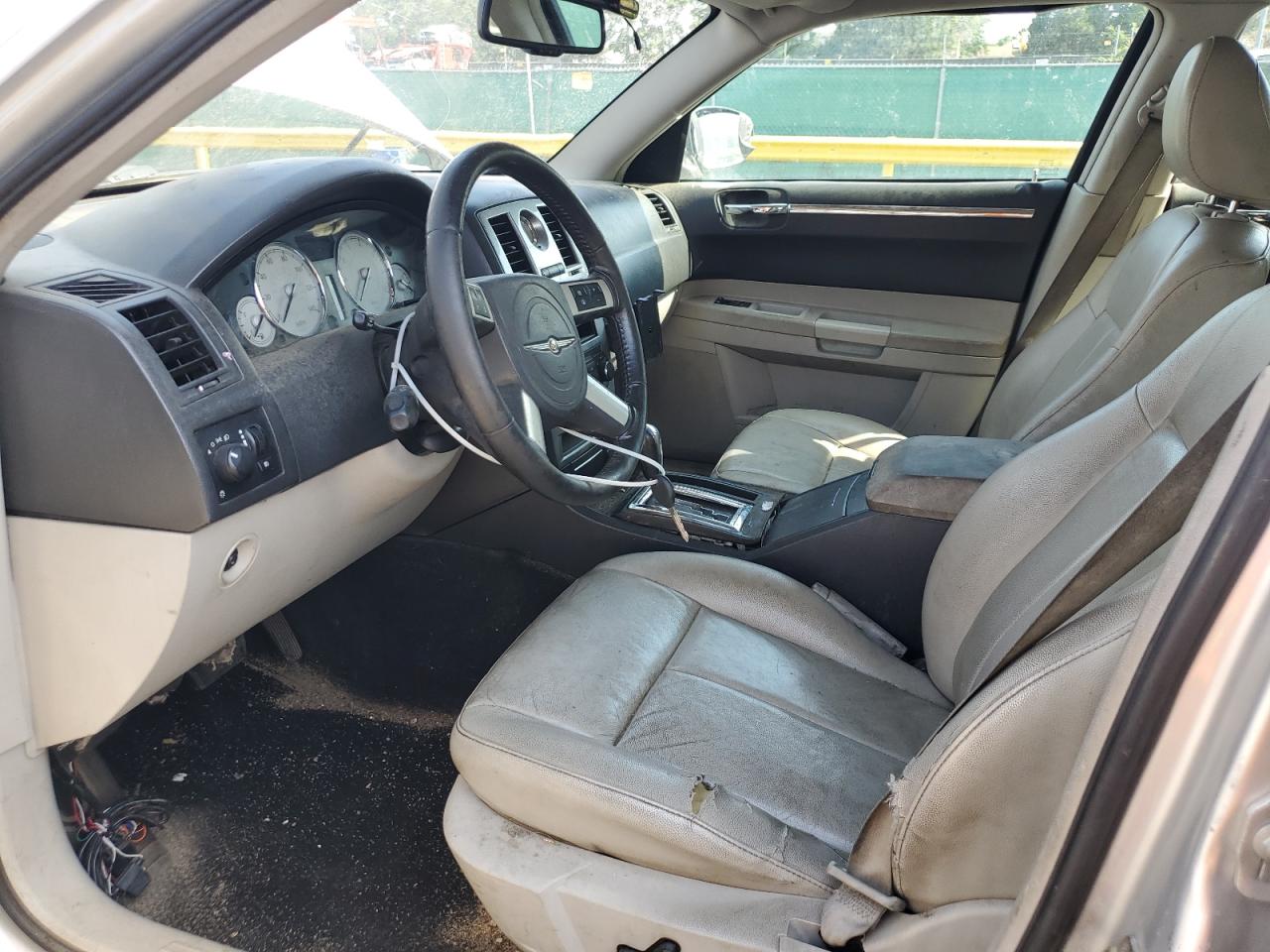 2007 Chrysler 300 Touring VIN: 2C3KK53G87H632490 Lot: 67481385
