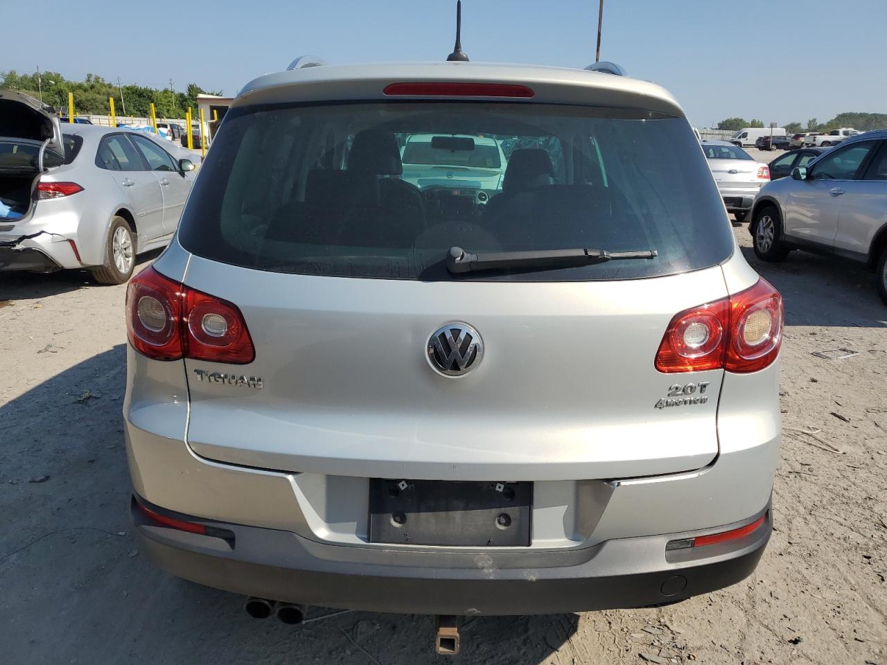 2011 Volkswagen Tiguan S VIN: WVGBV7AX3BW559911 Lot: 68464245
