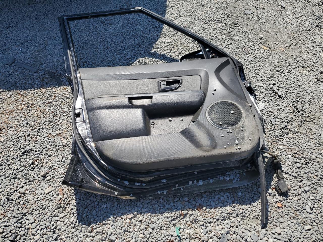 2011 Kia Soul + VIN: KNDJT2A25B7238086 Lot: 67639515