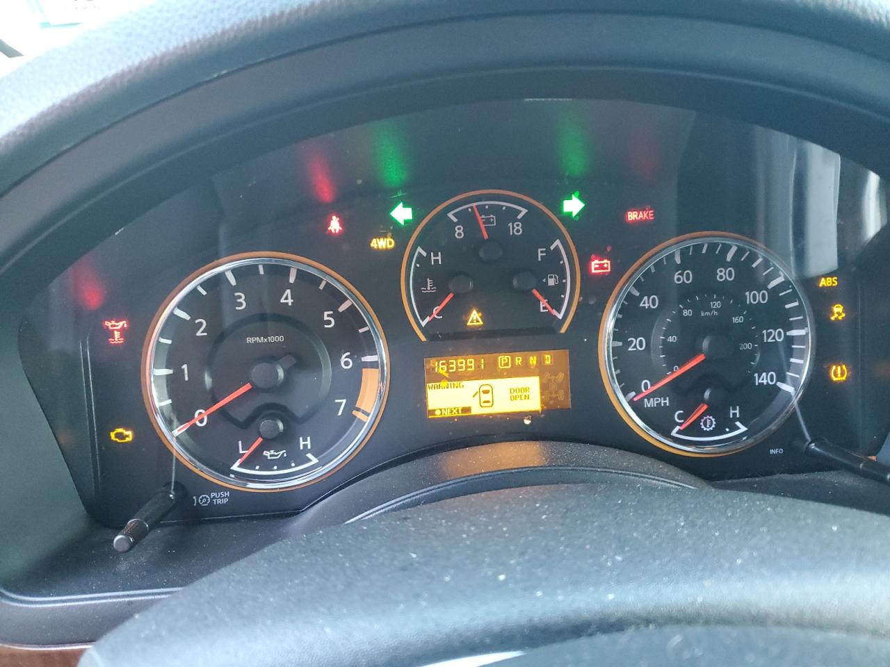 2013 Nissan Armada Sv VIN: 5N1AA0NCXDN606477 Lot: 70421405