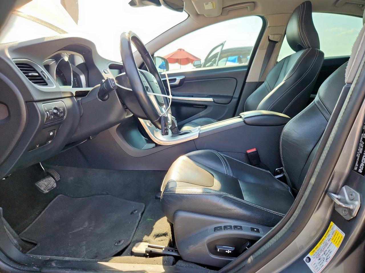 2017 Volvo S60 VIN: YV126MFL8H2438419 Lot: 70276545