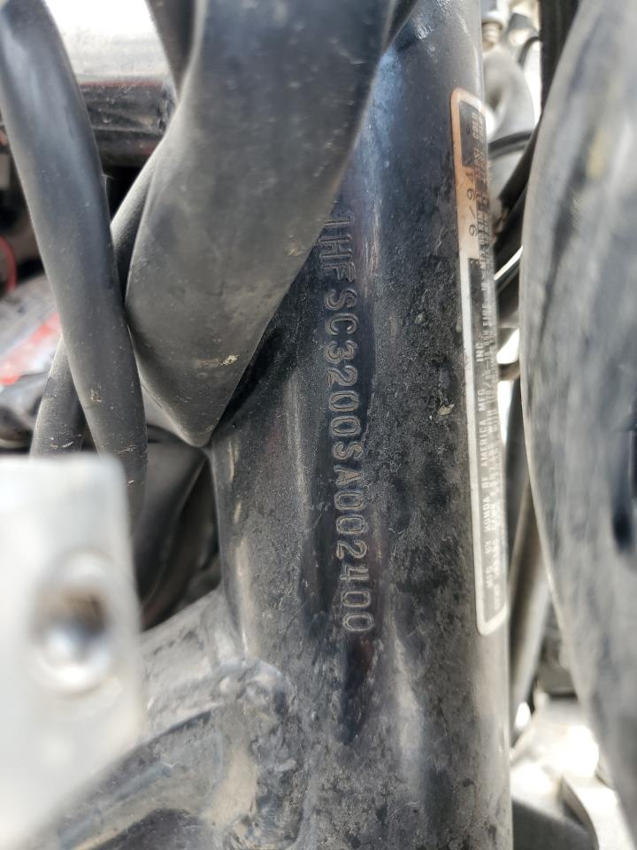 1995 Honda Vt1100 C2 VIN: 1HFSC3200SA002400 Lot: 70423455