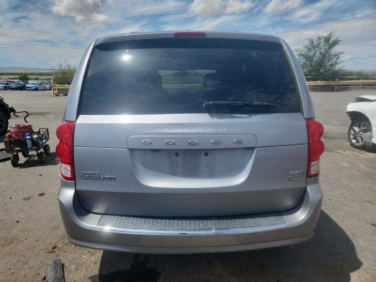 2017 Dodge Grand Caravan Sxt VIN: 2C4RDGCG1HR842893 Lot: 70762035