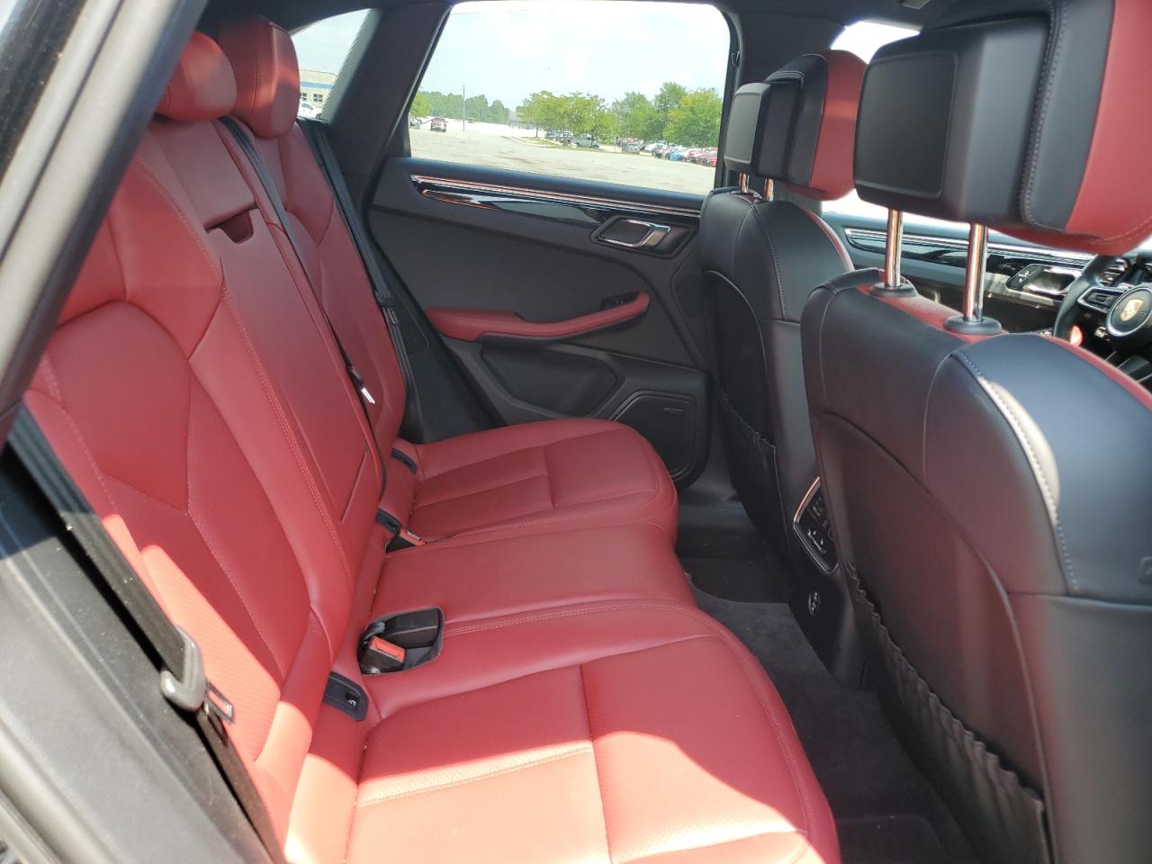 2024 Porsche Macan Base VIN: WP1AA2A55RLB03061 Lot: 69011515