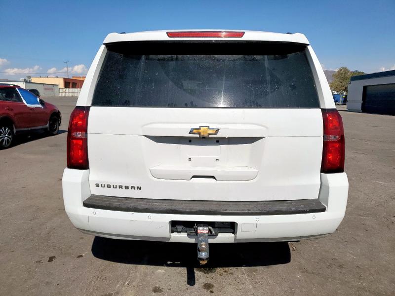  CHEVROLET SUBURBAN 2016 Белы