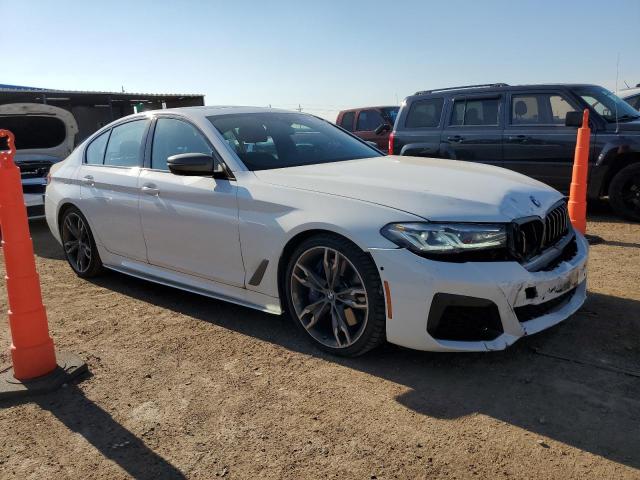 BMW M5 2022 Белы