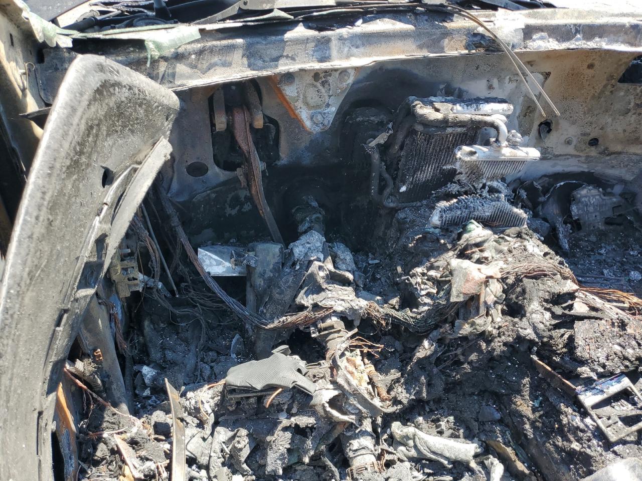 2014 Mercedes-Benz E 350 VIN: WDDHF5KB2EB052504 Lot: 68045685