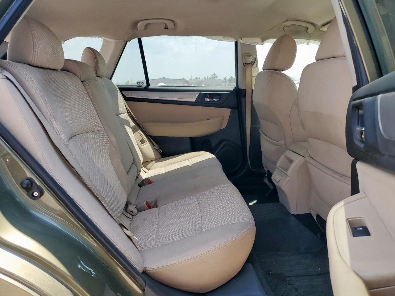 2018 Subaru Outback 2.5I Premium VIN: 4S4BSACC6J3296779 Lot: 69939535