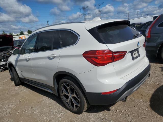 Паркетники BMW X1 2016 Белы