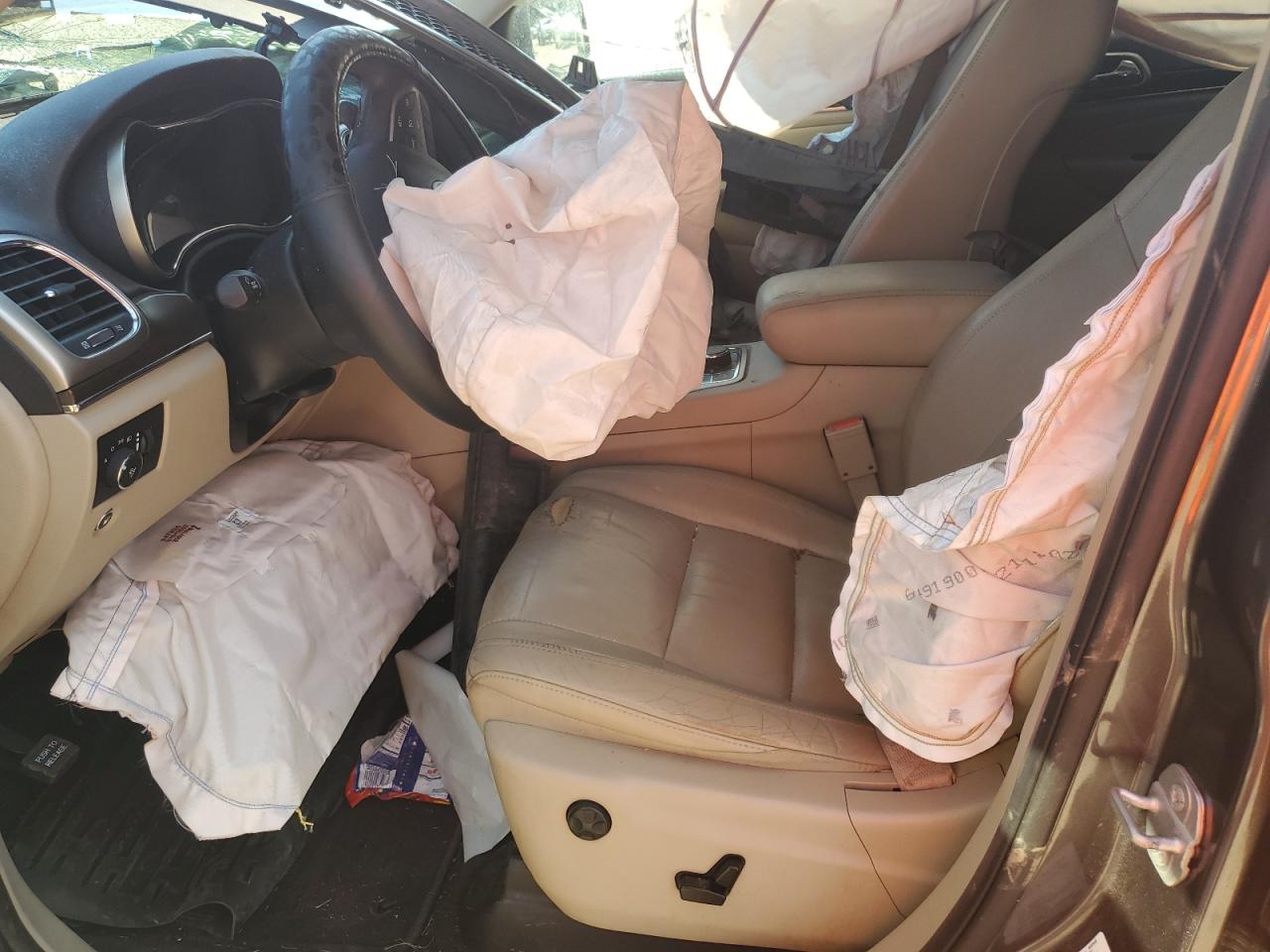 2015 Jeep Grand Cherokee Limited VIN: 1C4RJFBG7FC634205 Lot: 70525225