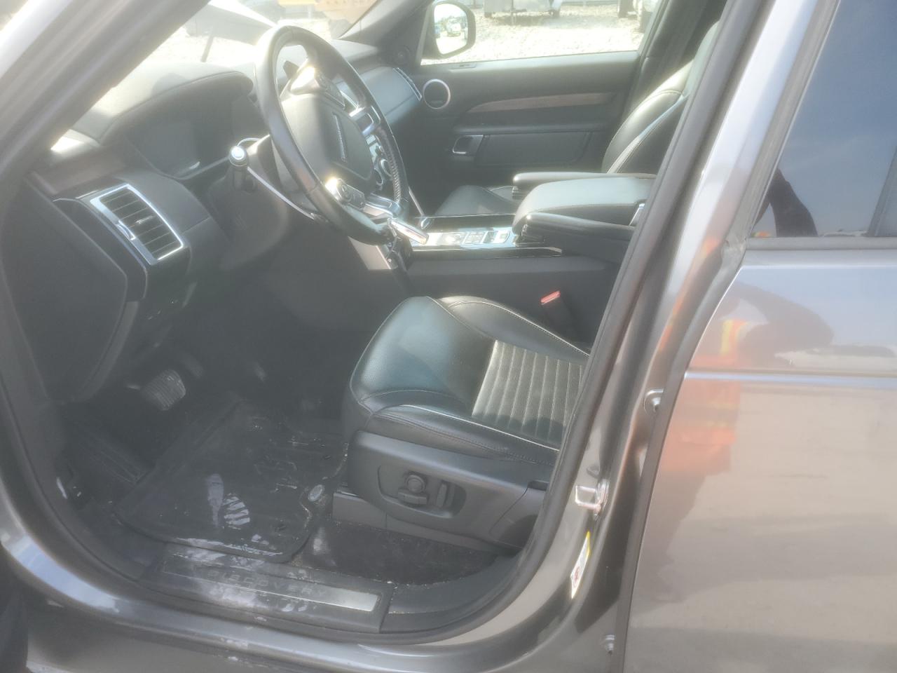 SALRT2RKXJA055316 2018 Land Rover Discovery Hse Luxury
