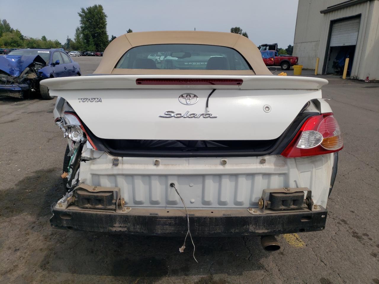2002 Toyota Camry Solara Se VIN: 2T1FF28P72C598120 Lot: 70337885