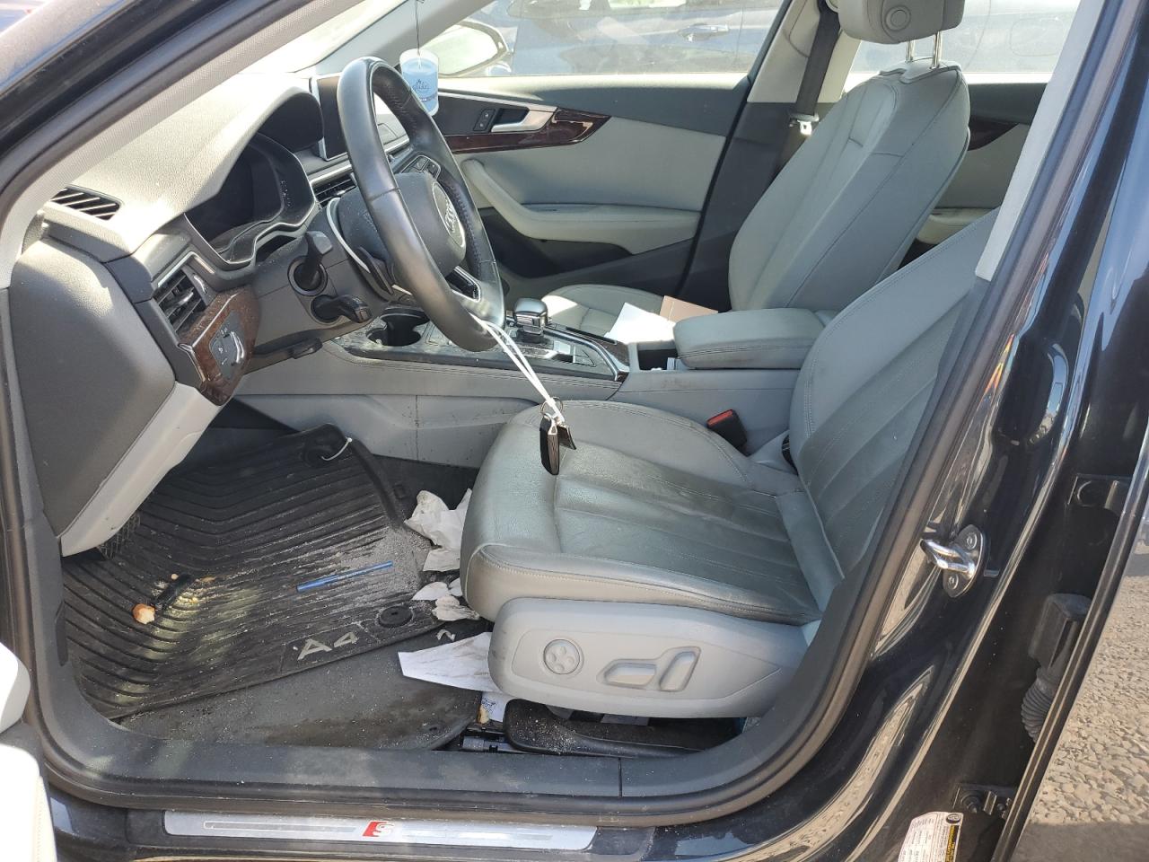 2019 Audi A4 Premium Plus VIN: WAUENAF49KN001304 Lot: 70048505