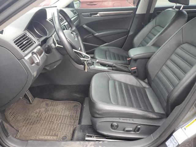  VOLKSWAGEN PASSAT 2017 Серый